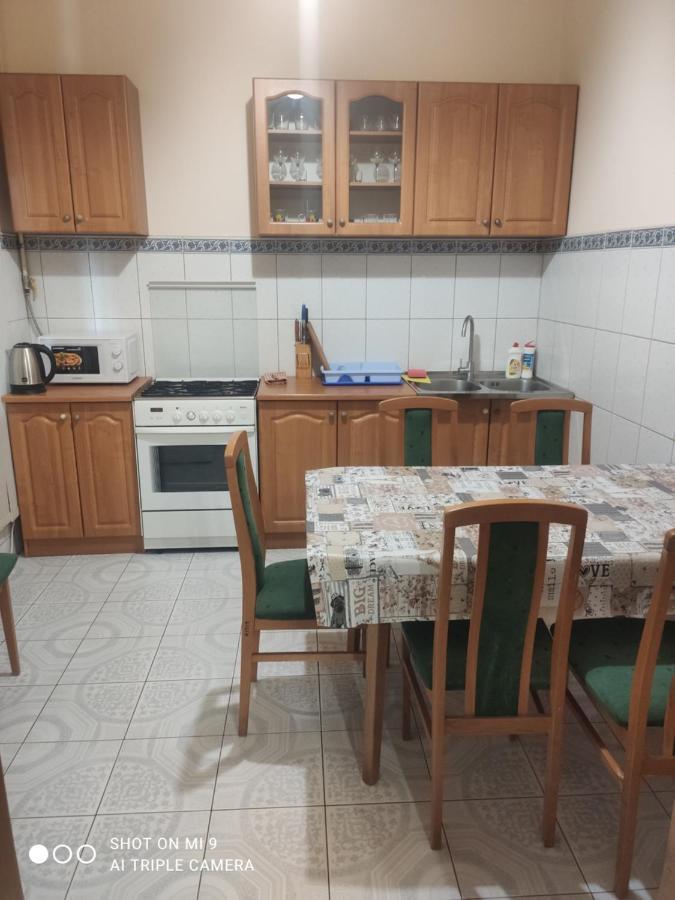 Apartments Domovik ,Kirilla i Mefodiya, 5 Mukaçeve Dış mekan fotoğraf