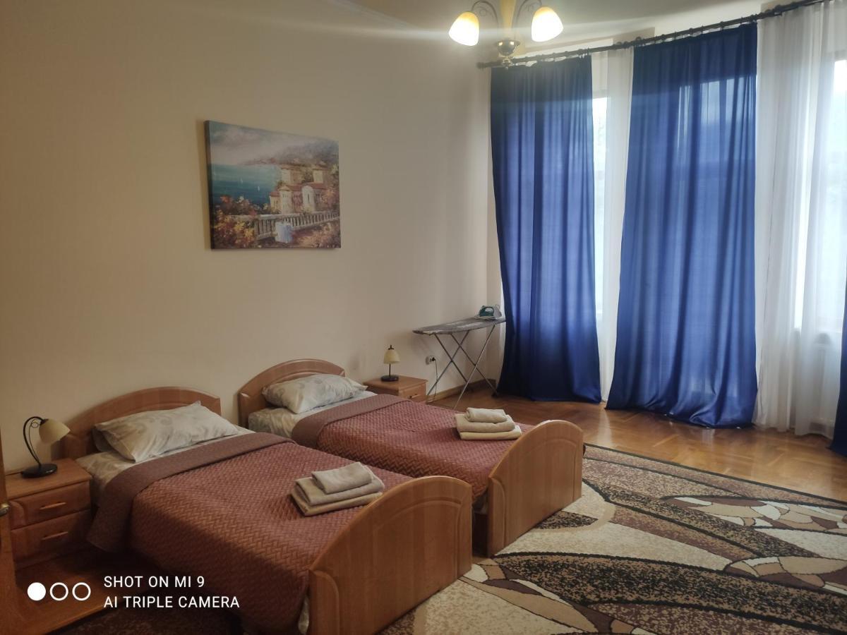 Apartments Domovik ,Kirilla i Mefodiya, 5 Mukaçeve Dış mekan fotoğraf