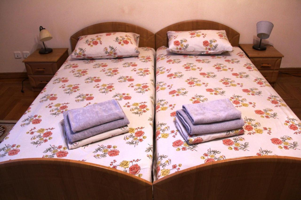 Apartments Domovik ,Kirilla i Mefodiya, 5 Mukaçeve Dış mekan fotoğraf